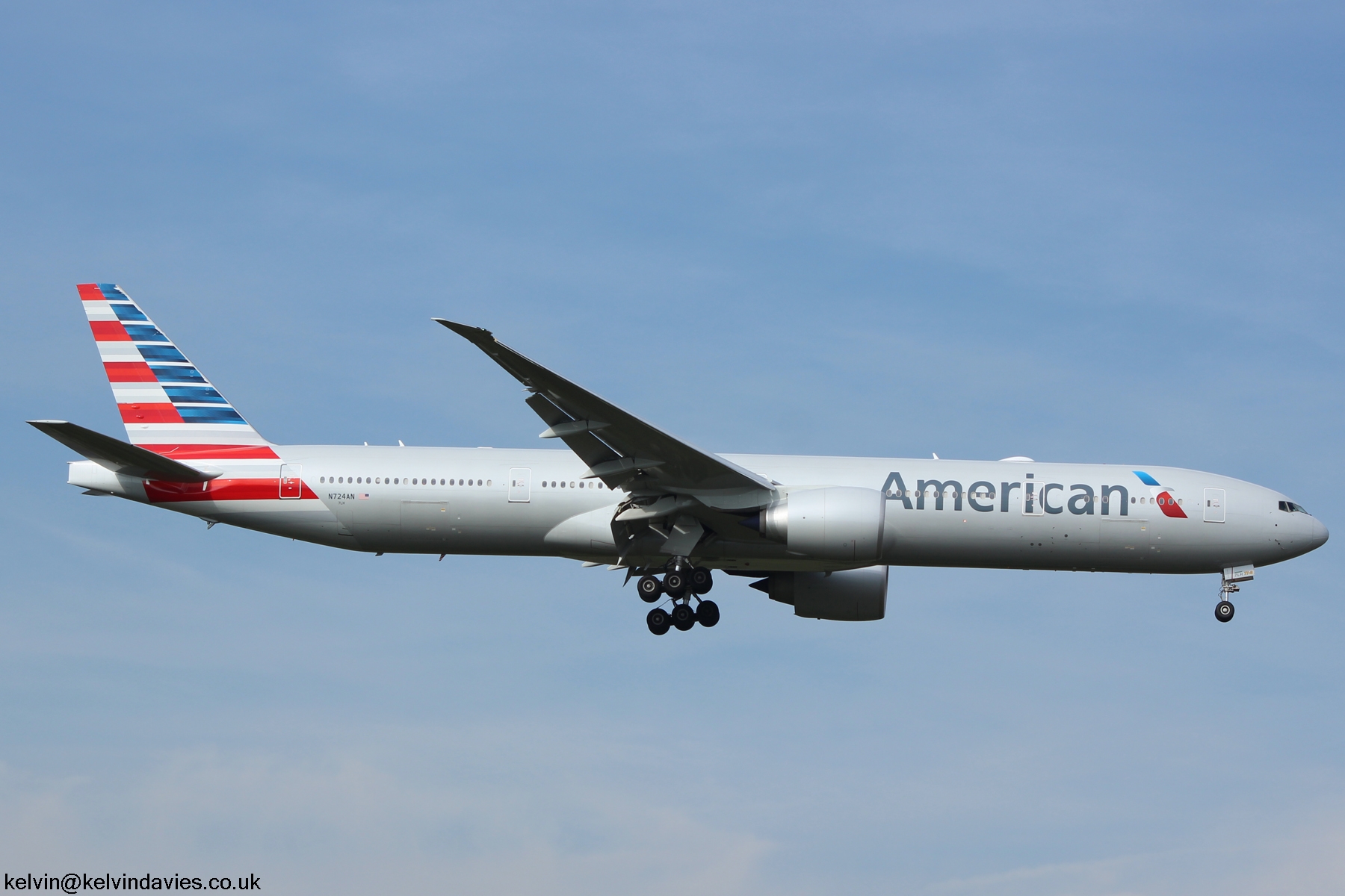 American Airlines 777 N724AN
