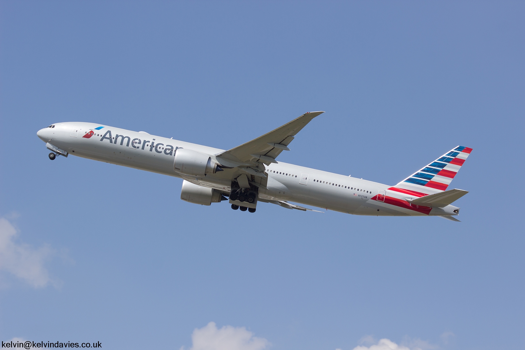 American Airlines B777 N727AN