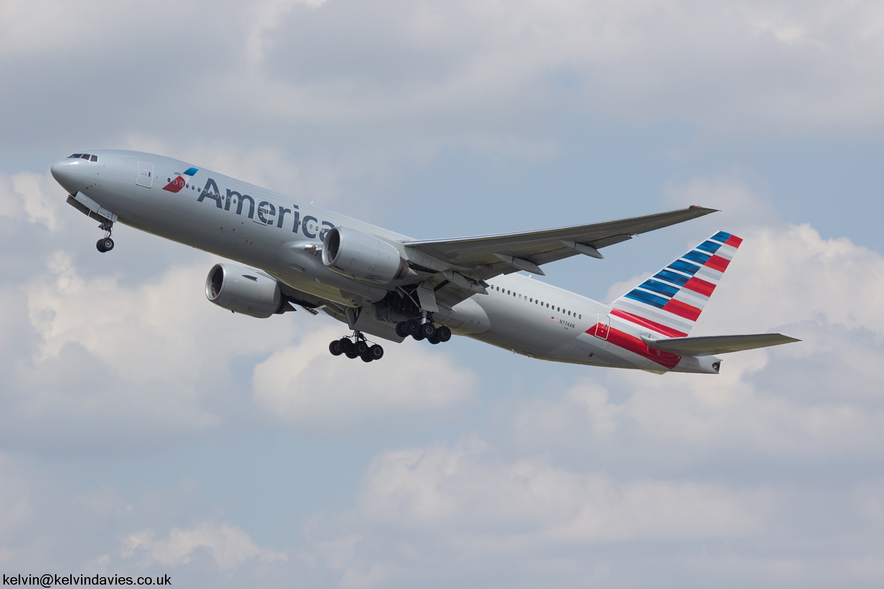 American Airlines B777 N774AN