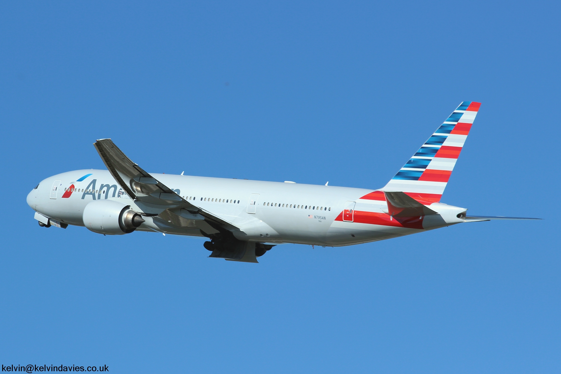 American Airlines B777 N795AN