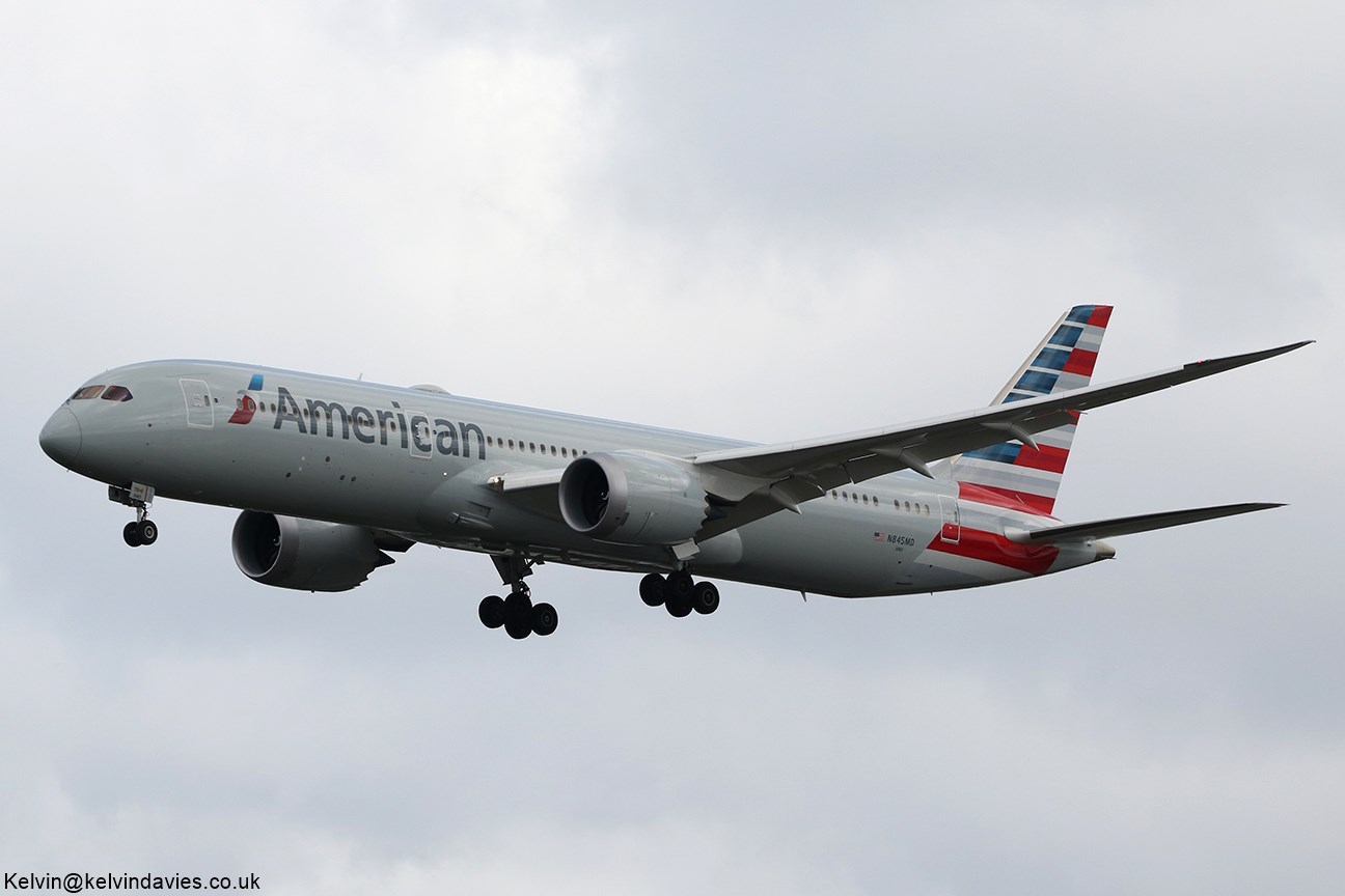American Airlines 787 N845MD