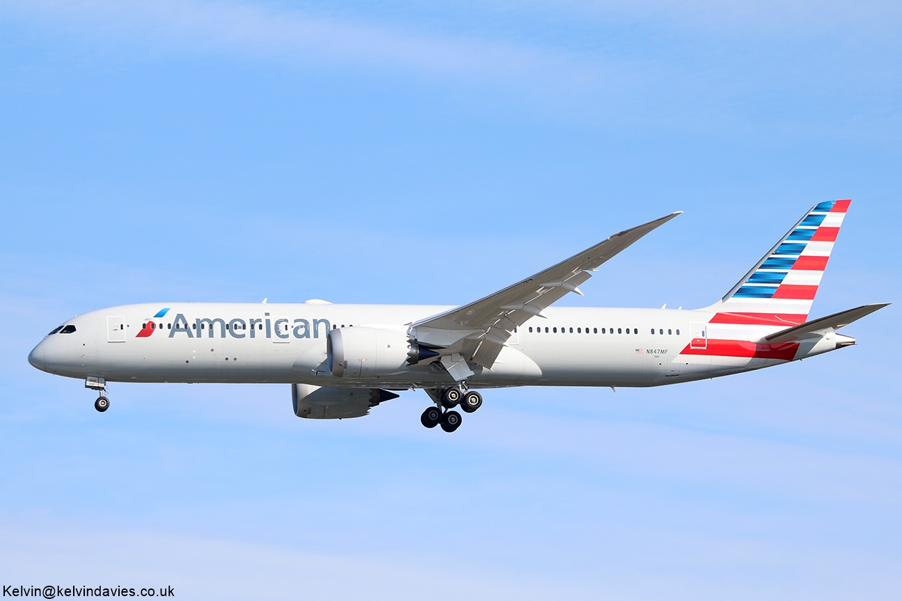 American Airlines 787 N847MF