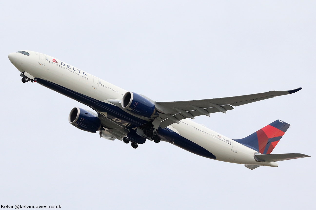 Delta Air Lines A330 N438DX