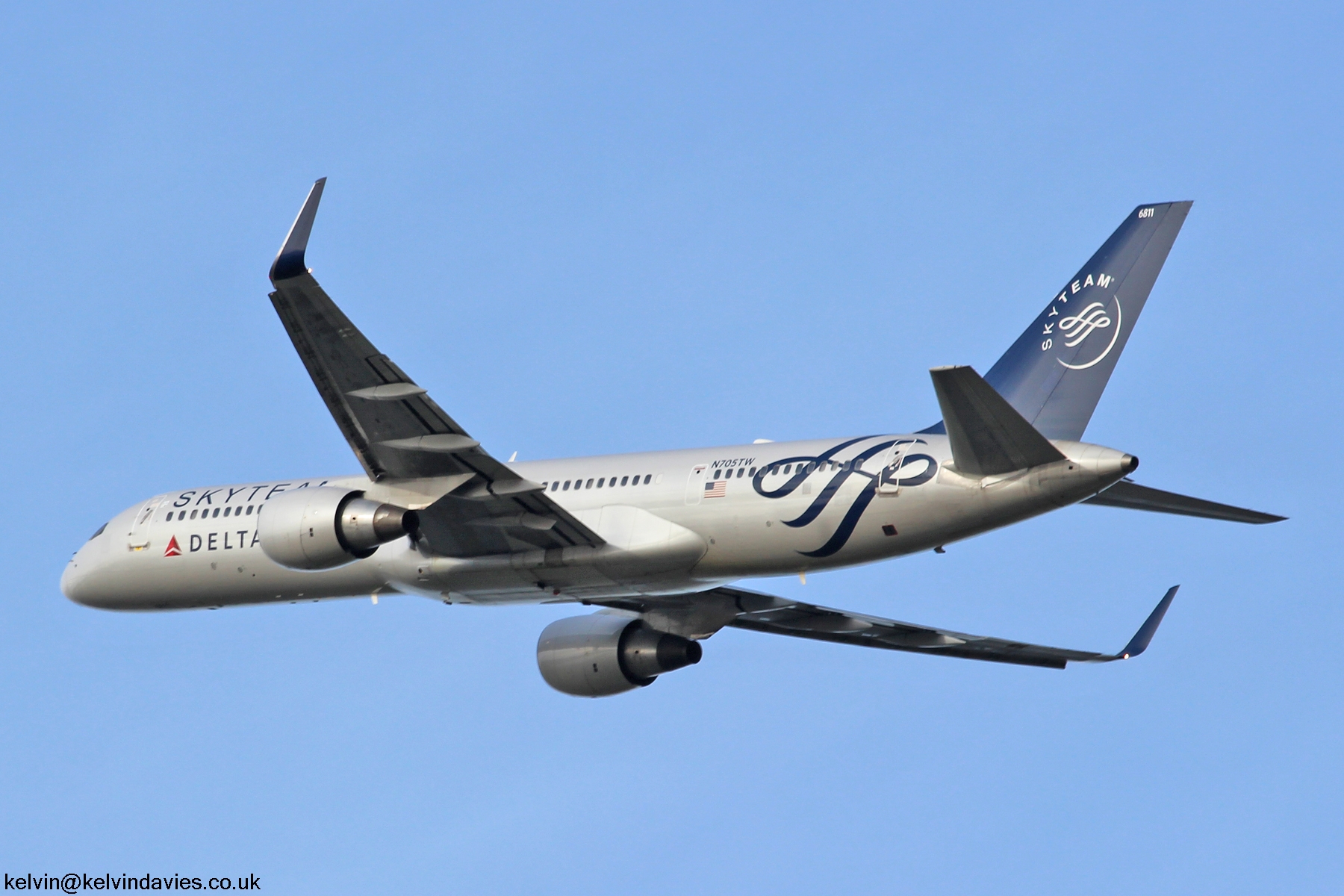Delta Air Lines 757 N705TW