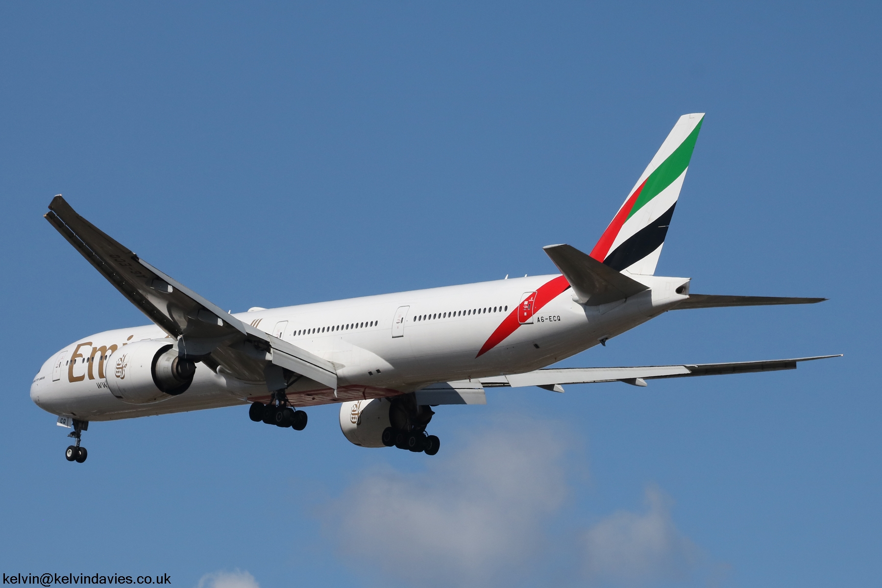 Emirates 777 A6-ECQ