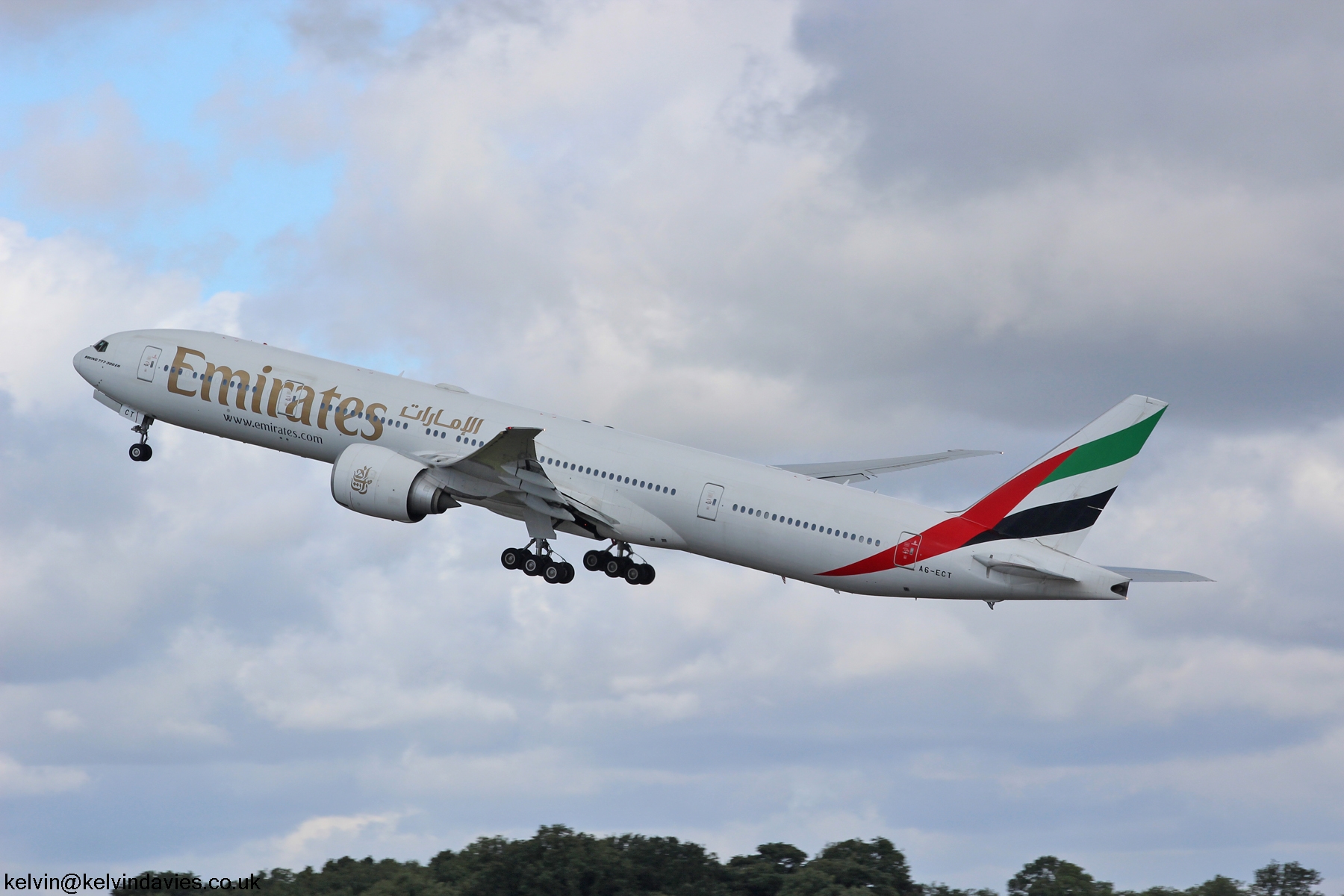 Emirates 777 A6-ECT