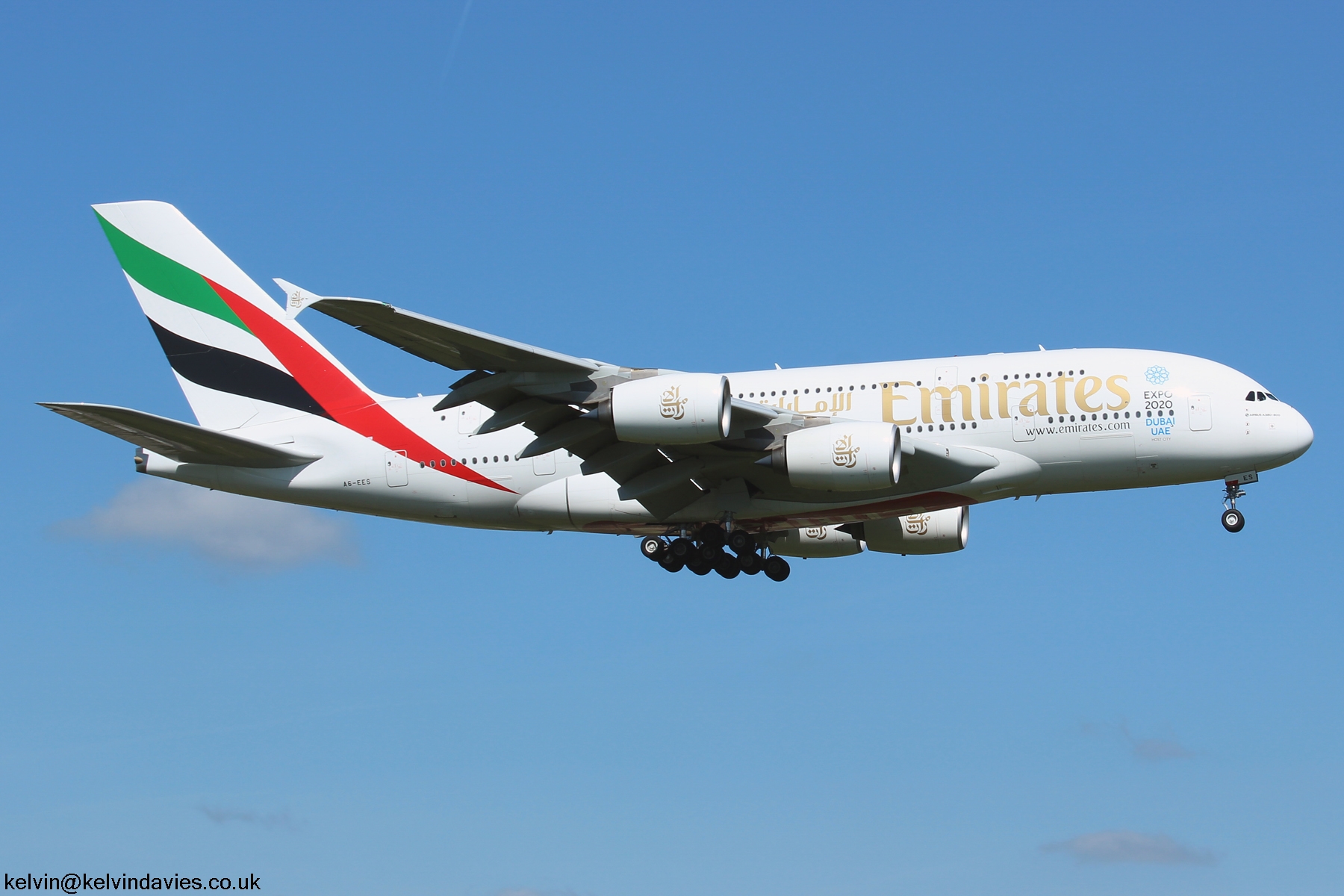 Emirates A380 A6-EES