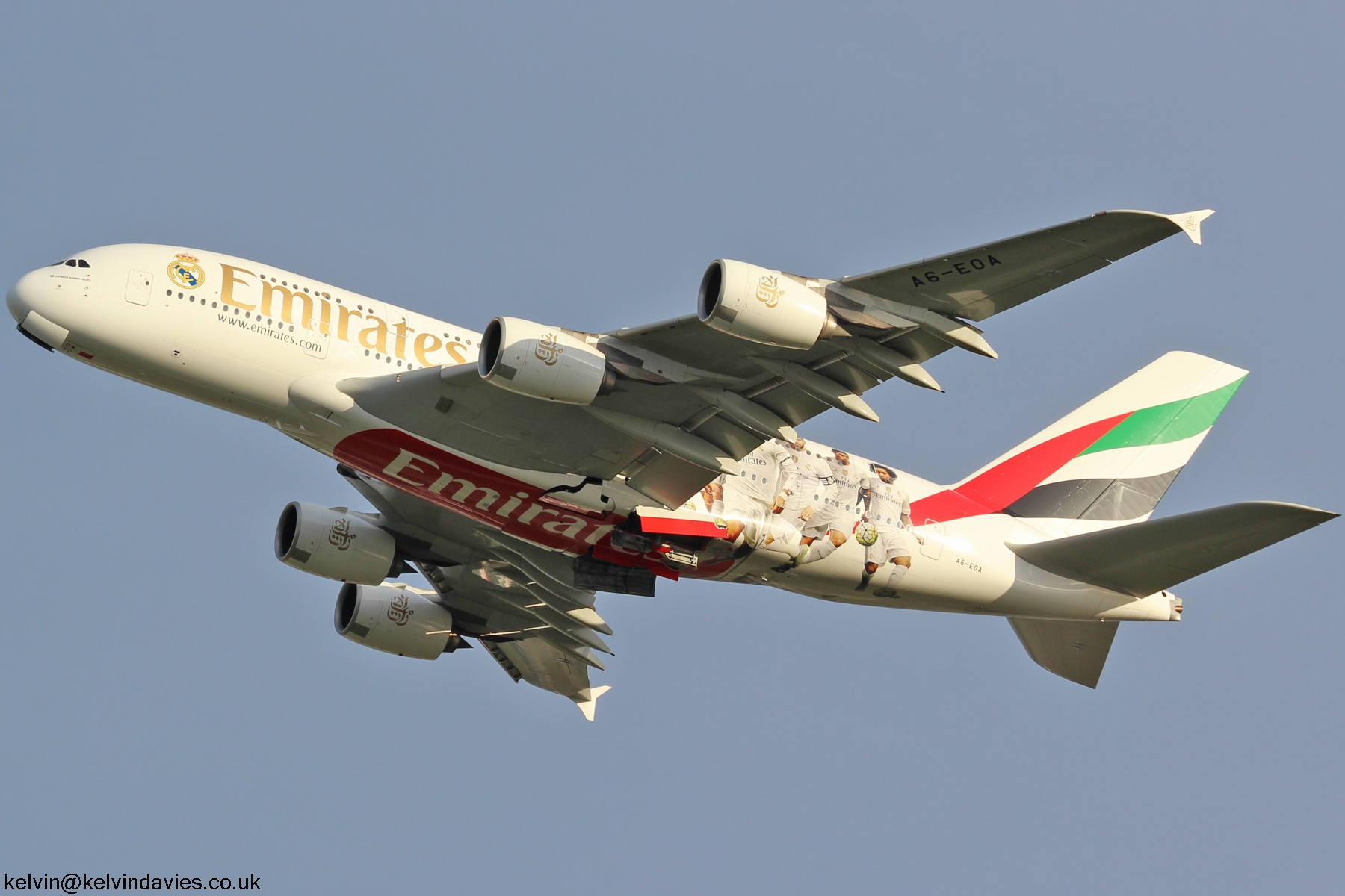 Emirates A380 A6-EOA