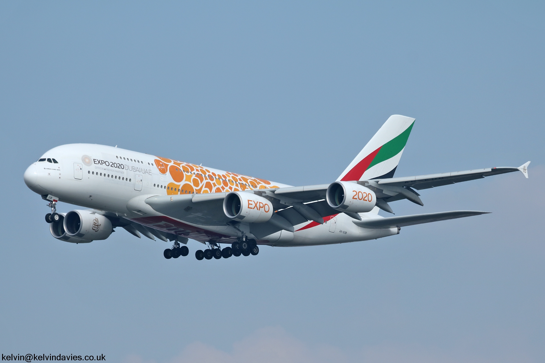 Emirates A380 A6-EOB