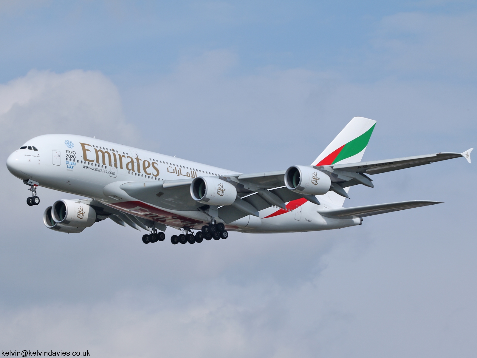 Emirates A380 A6-EOW
