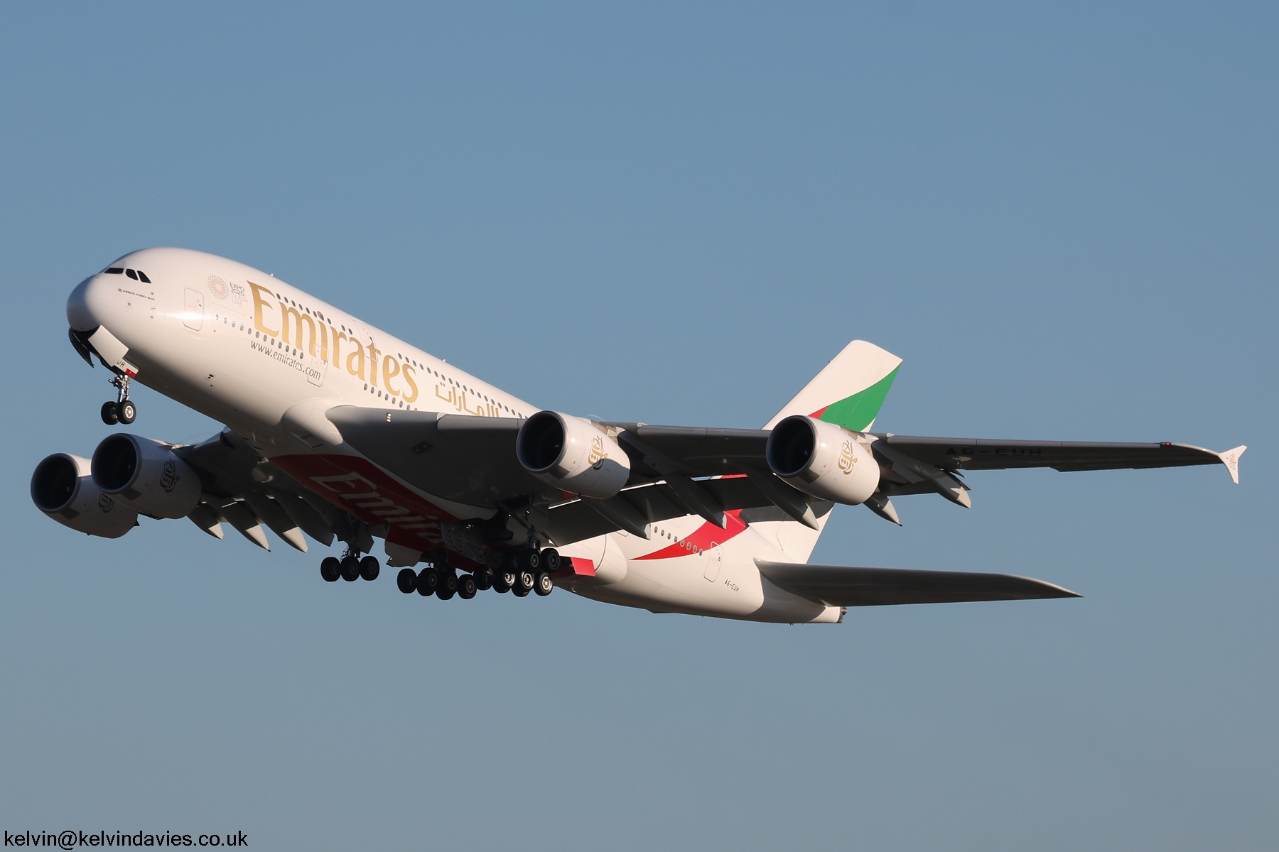 Emirates A380 A6-EUH