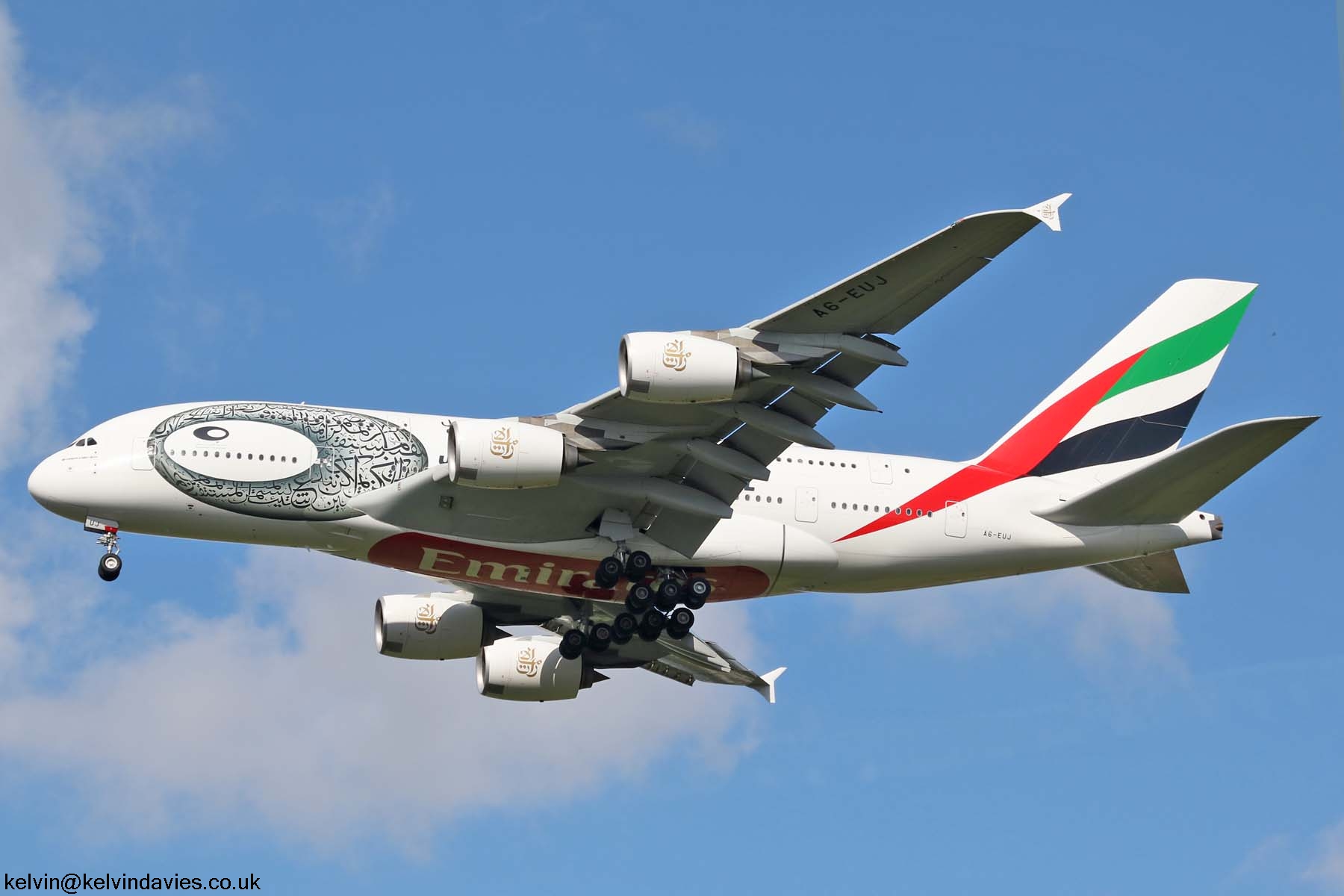 Emirates A380 A6-EUJ