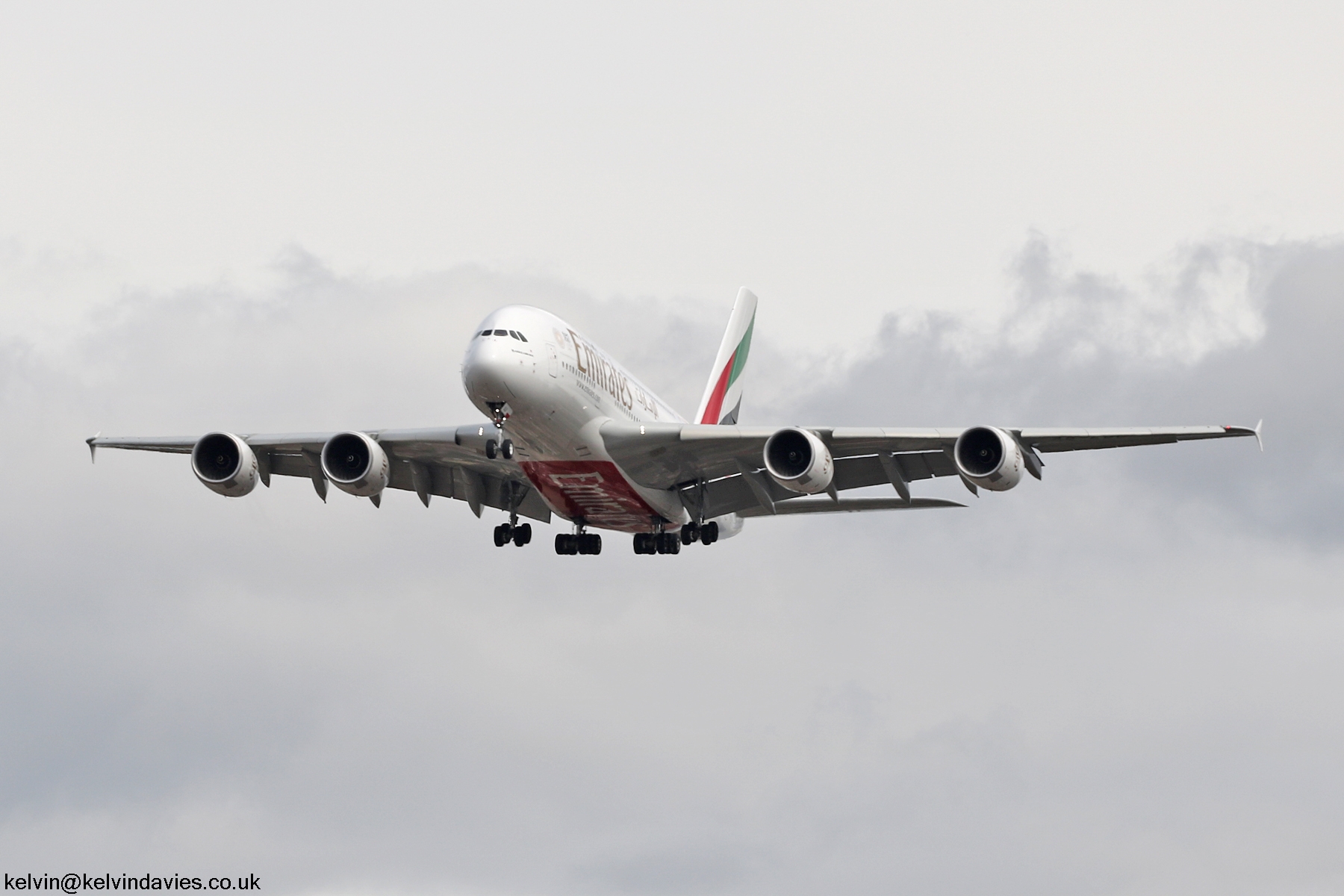 Emirates A380 A6-EUU