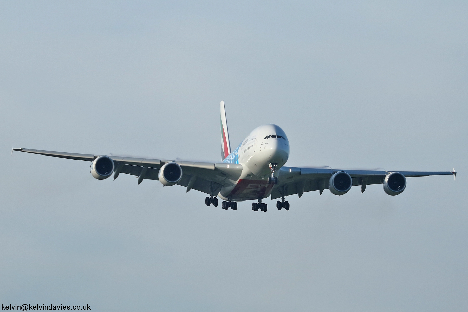 Emirates A380 A6-EVH