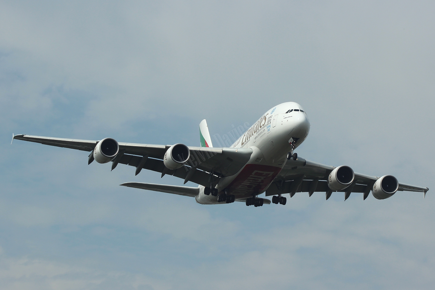 Emirates A380 A6-EDR