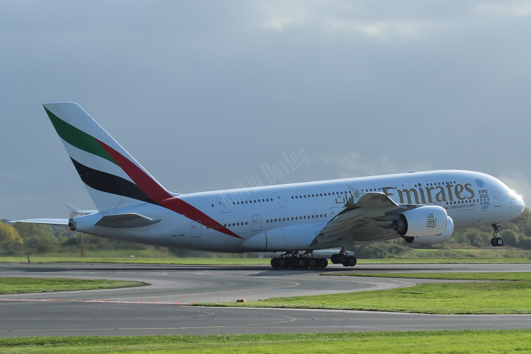 Emirates A380 A6-EDQ
