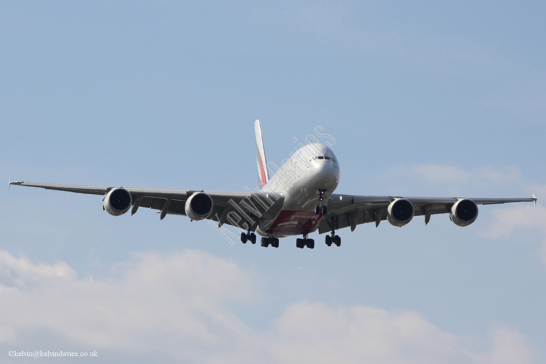 Emirates A380 A6-EDW