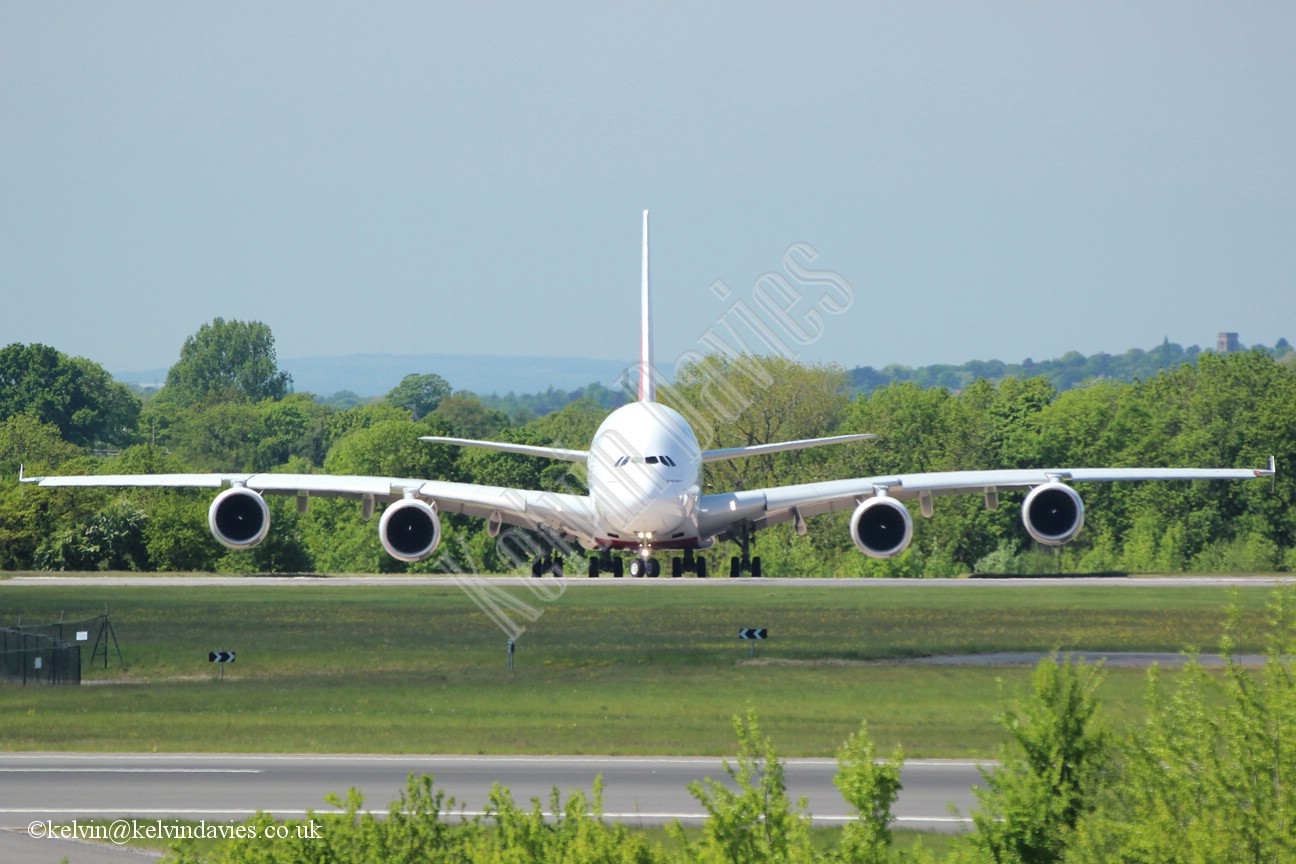 Emirates A380 A6-EDY