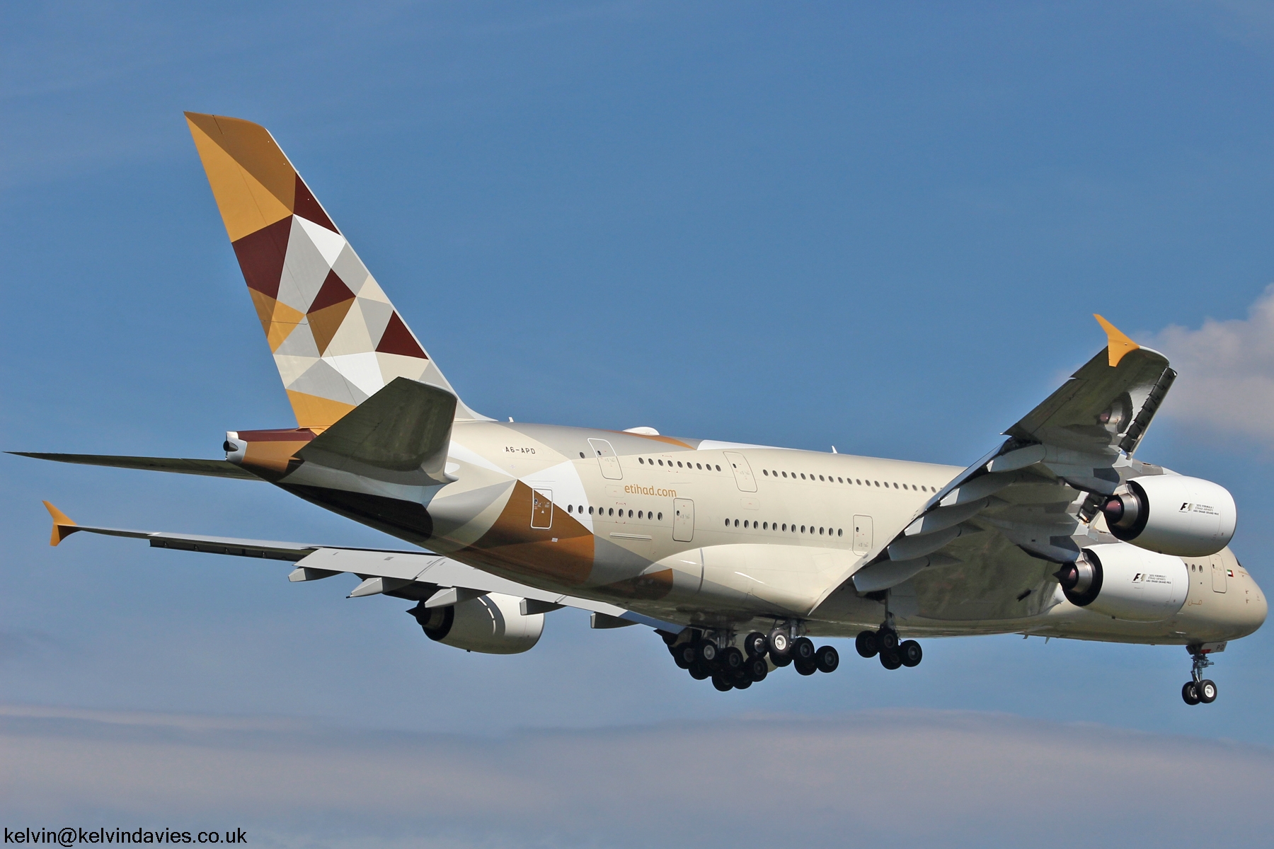 Etihad Airways A380 A6-APD