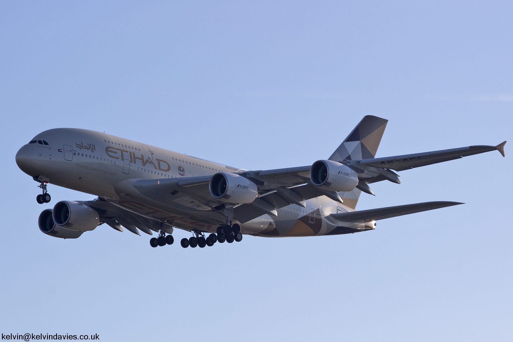 Etihad Airways A380 A6-APF