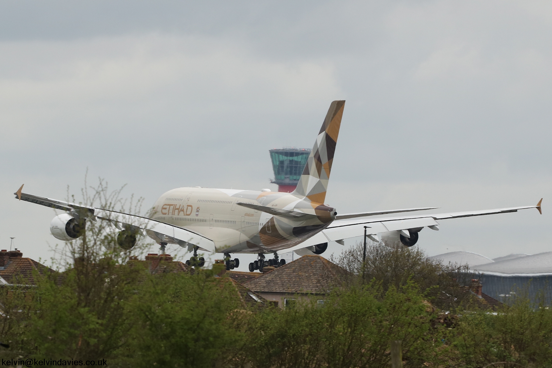 Etihad Airways A380 A6-API