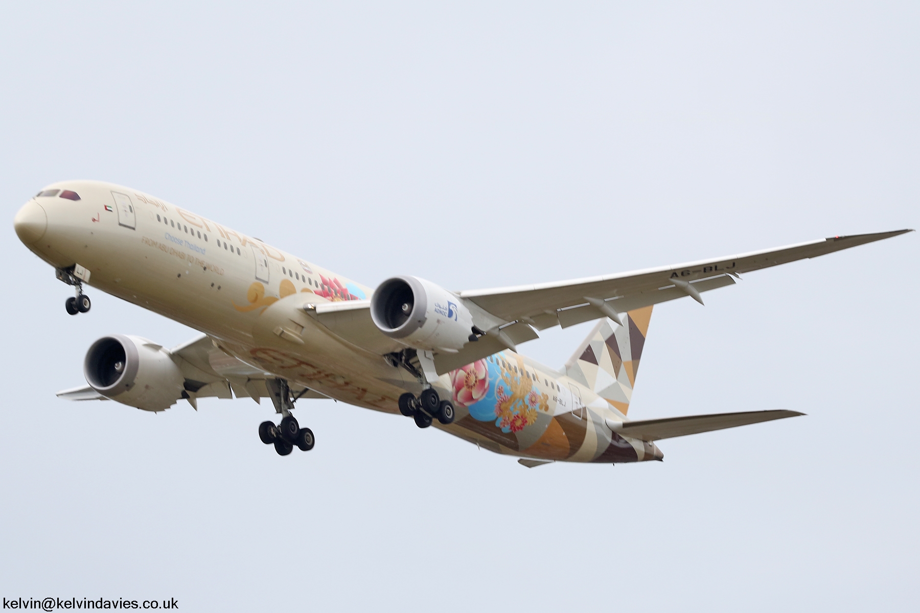 Etihad Airways 787 A6-BLJ