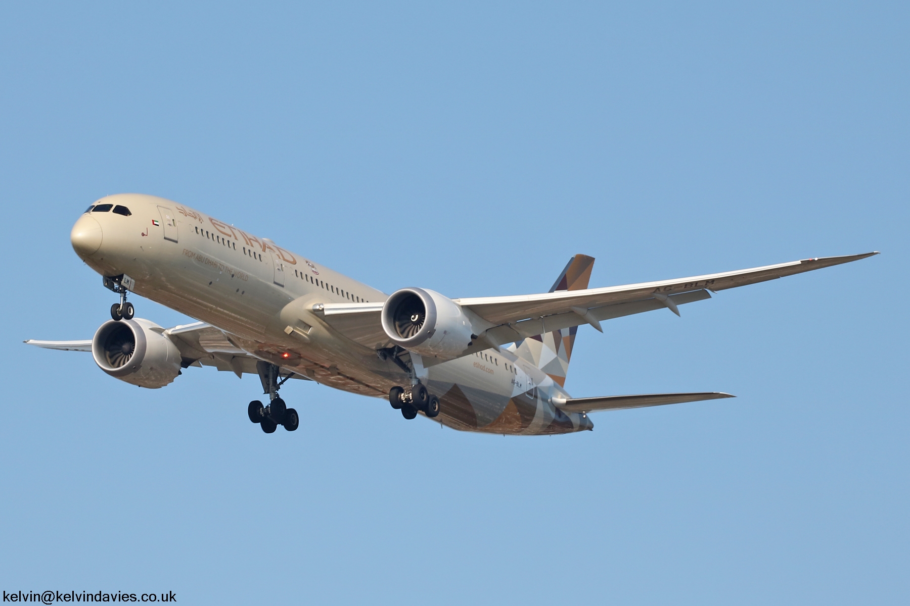 Etihad Airways 787 A6-BLM
