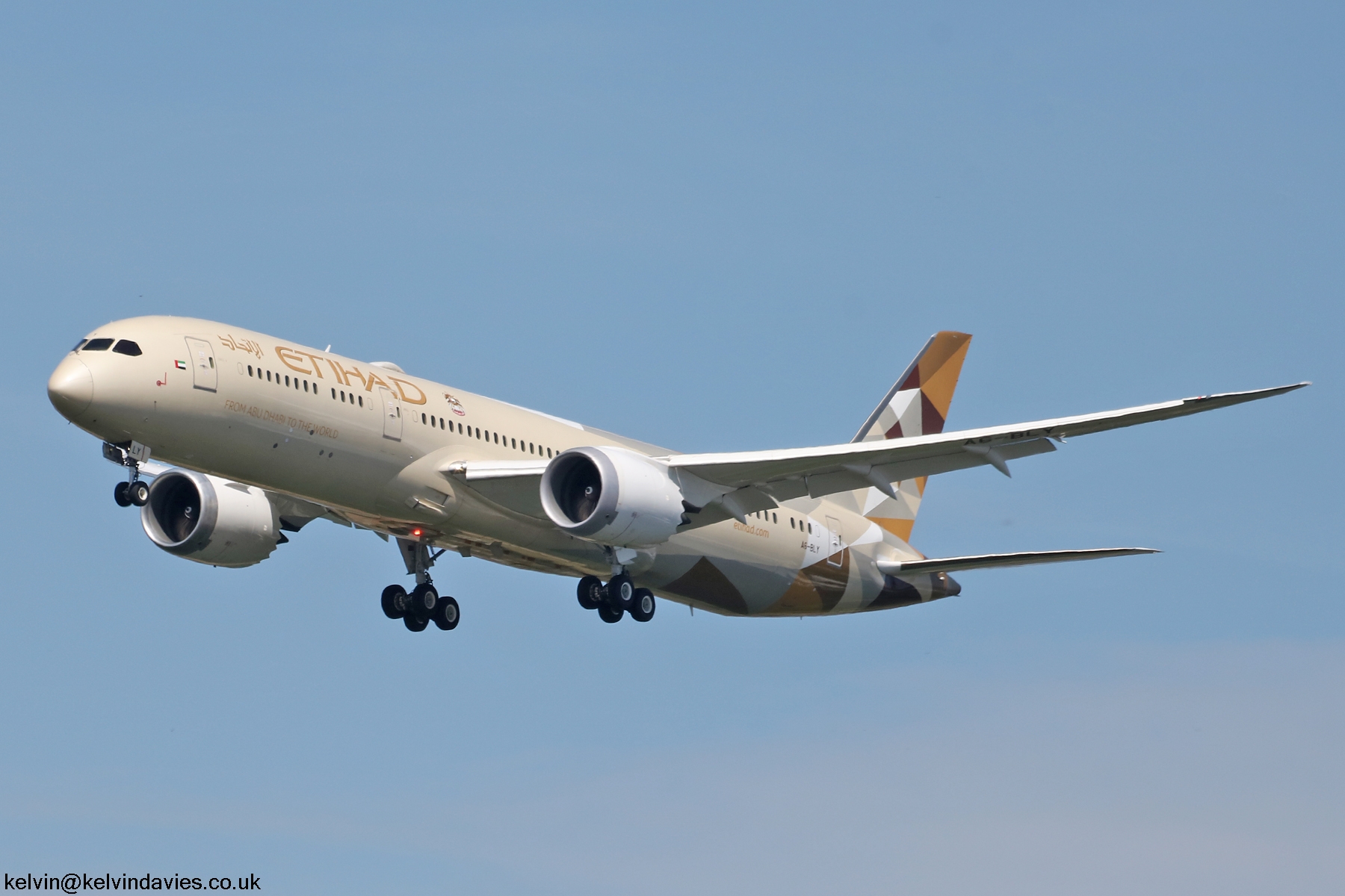 Etihad Airways 787 A6-BLY