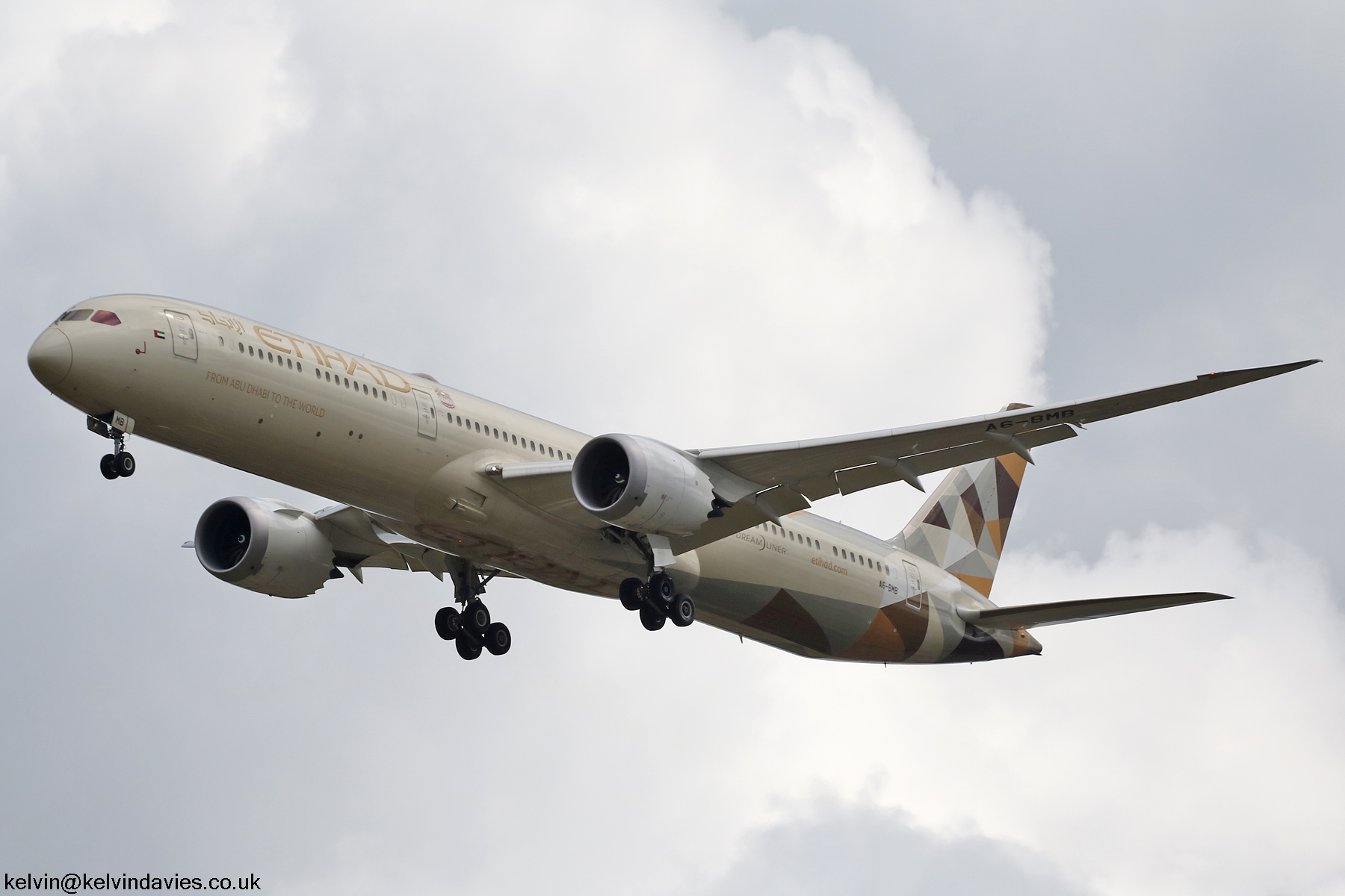 Etihad Airways 787 A6-BMB