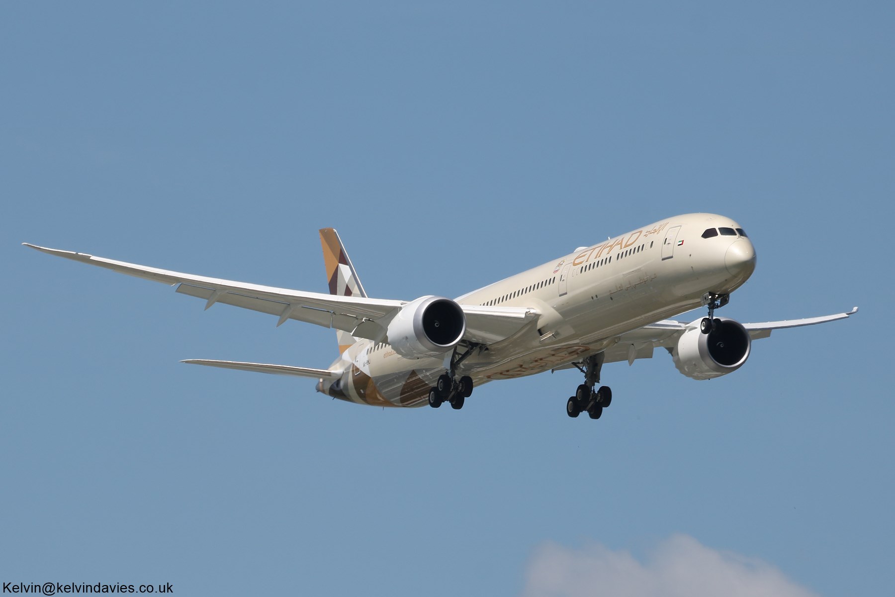Etihad Airways 787 A6-BMJ