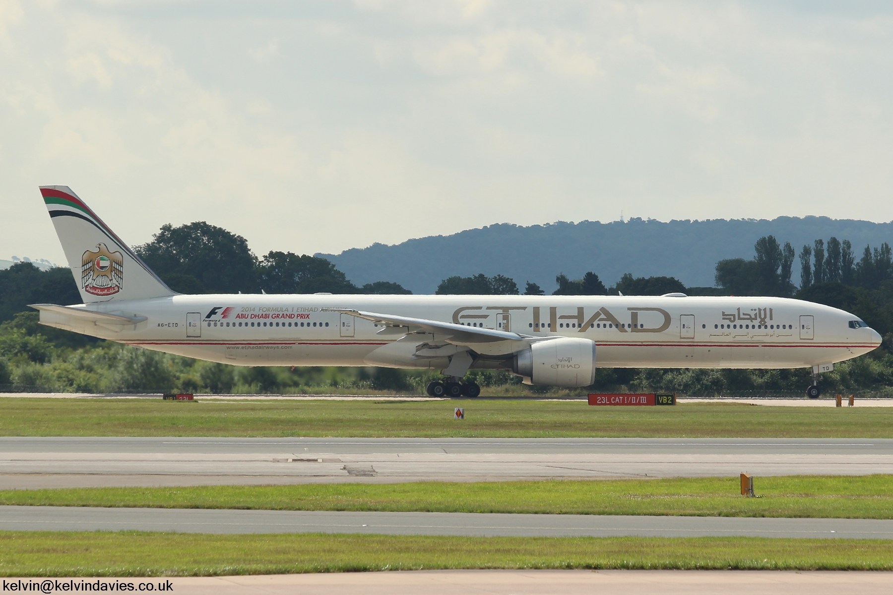 Etihad Airways 777 A6-ETD