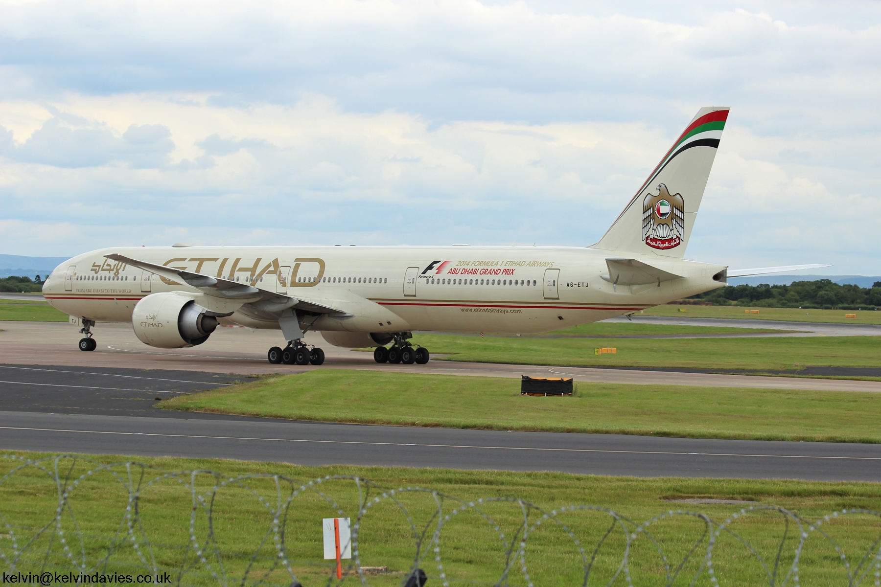Etihad Airways 777 A6-ETJ