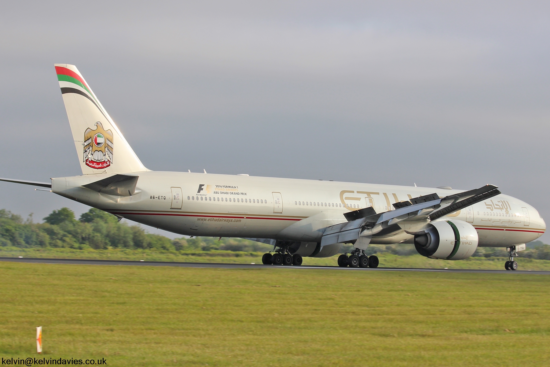 Etihad Airways 777 A6-ETQ