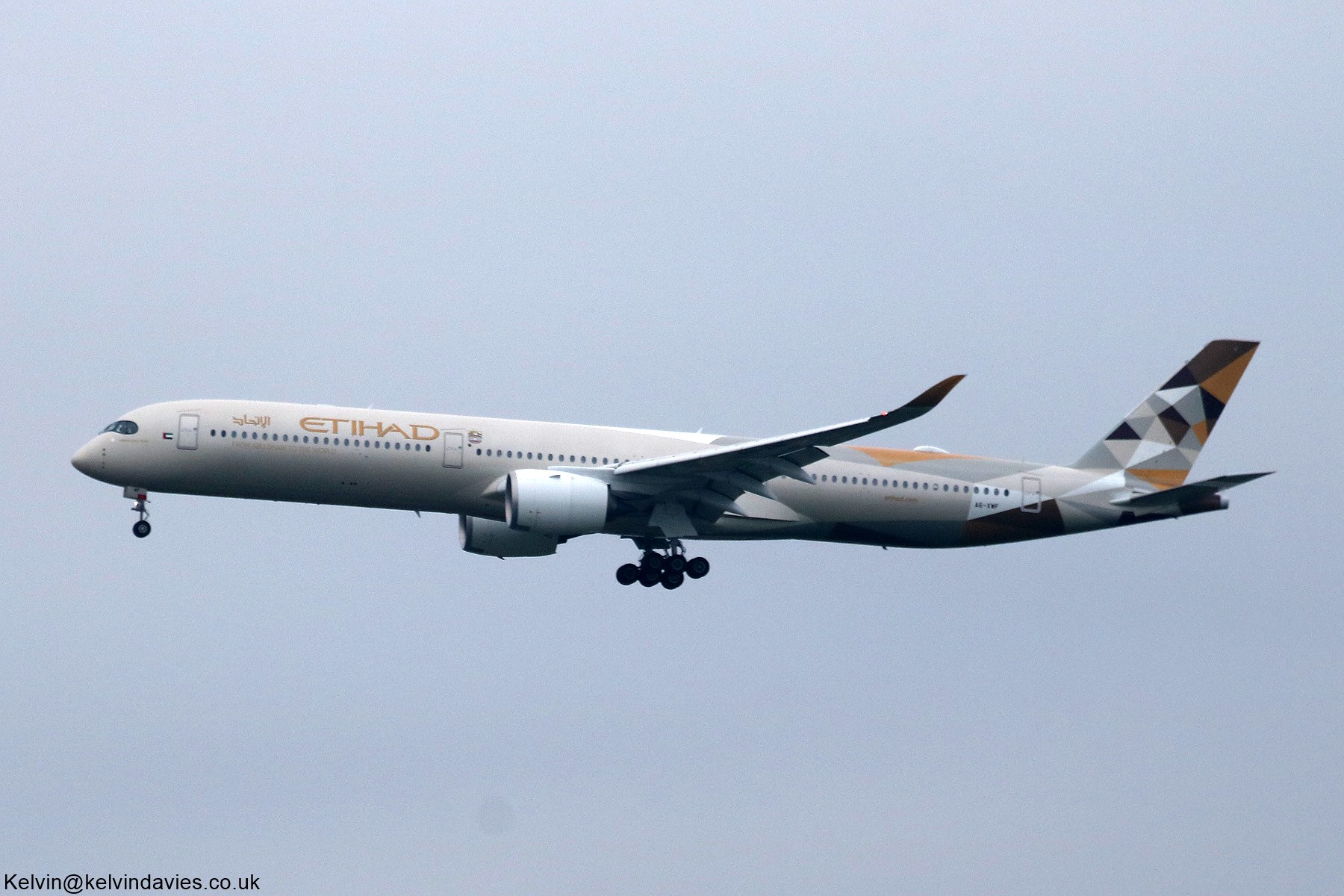 Etihad Airways A350 A6-XWF