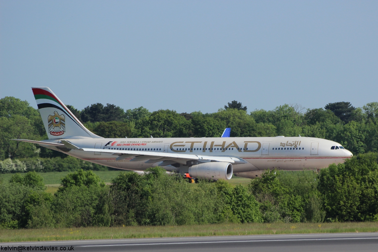 Etihad Airways A330 A6-EYP