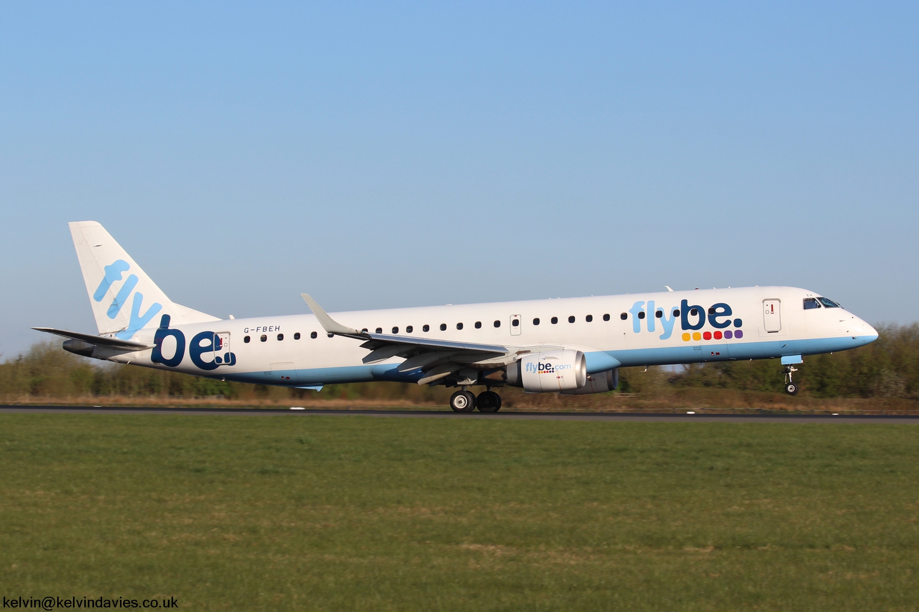 Flybe Emb-195 G-FBEH