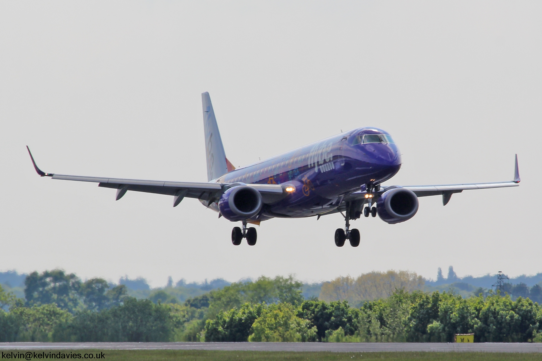 Flybe ERJ195 G-FBEJ