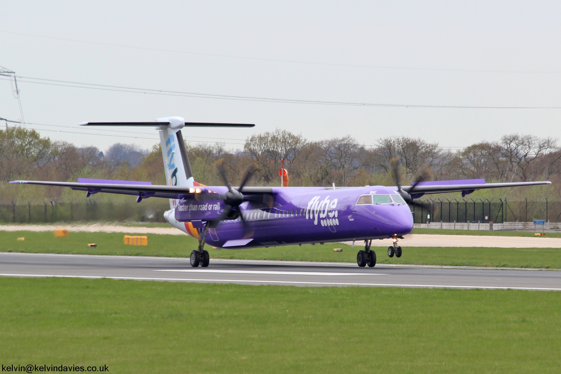 Flybe Dash 8 G-FLBE