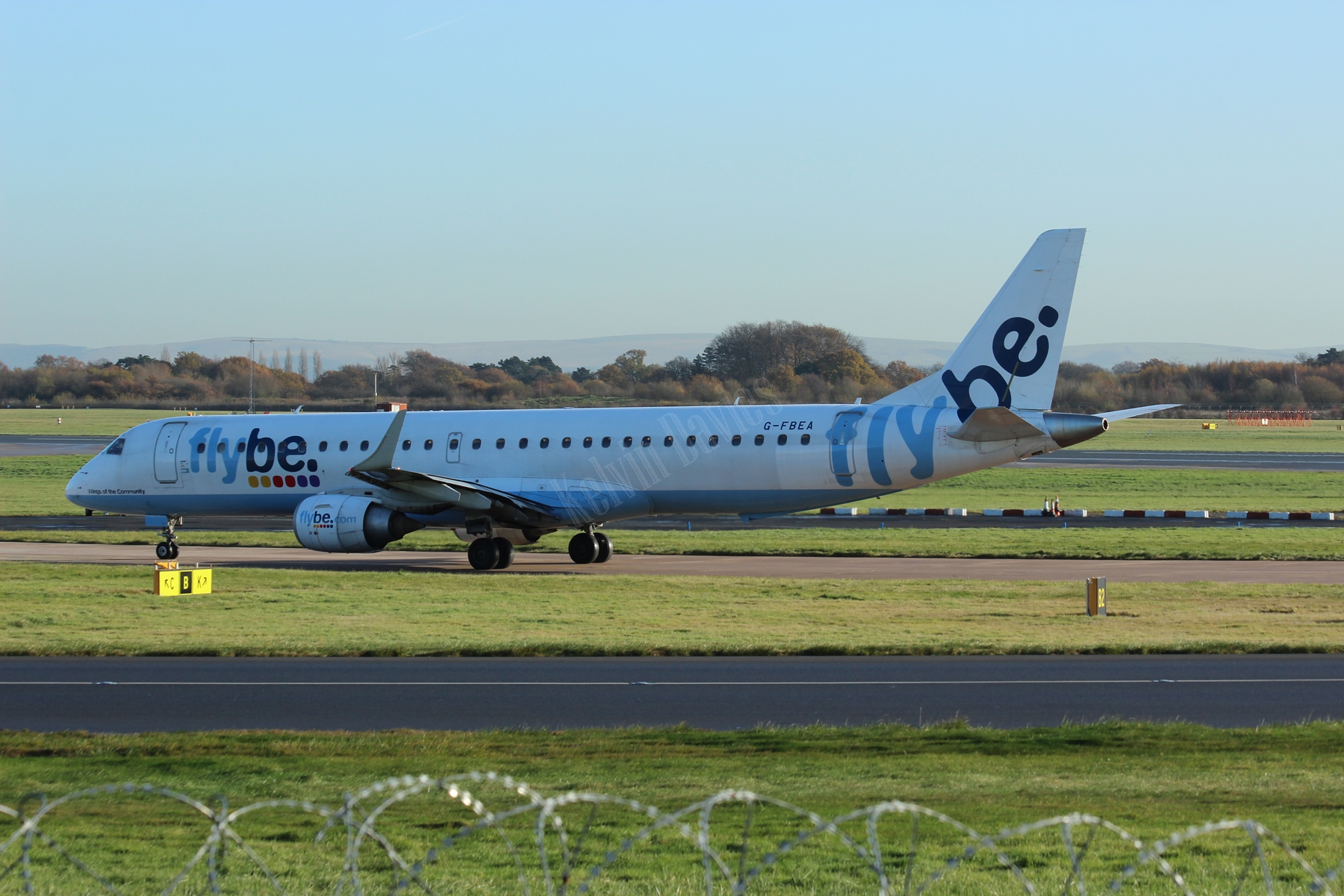 Flybe ERJ190 G-FBEA