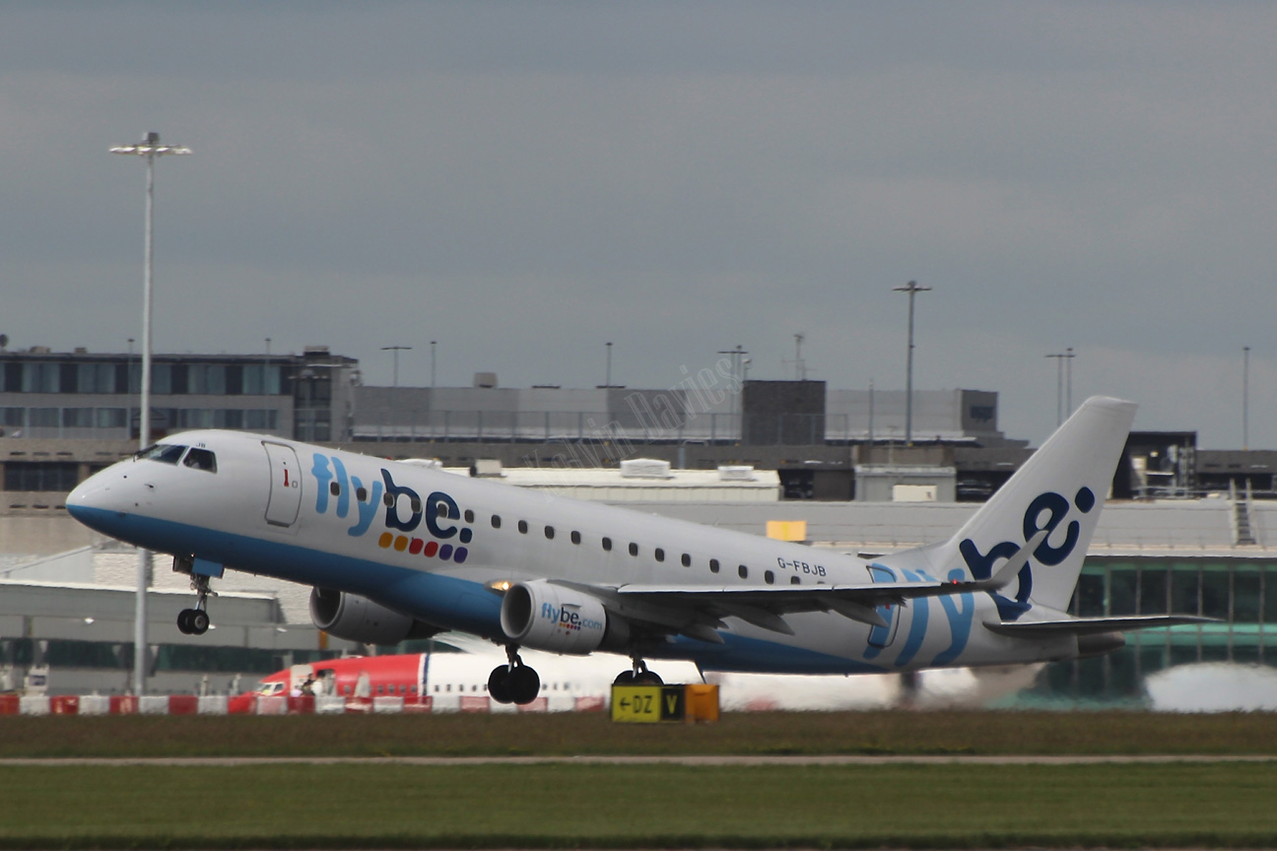 Flybe ERJ170 G-FBJB