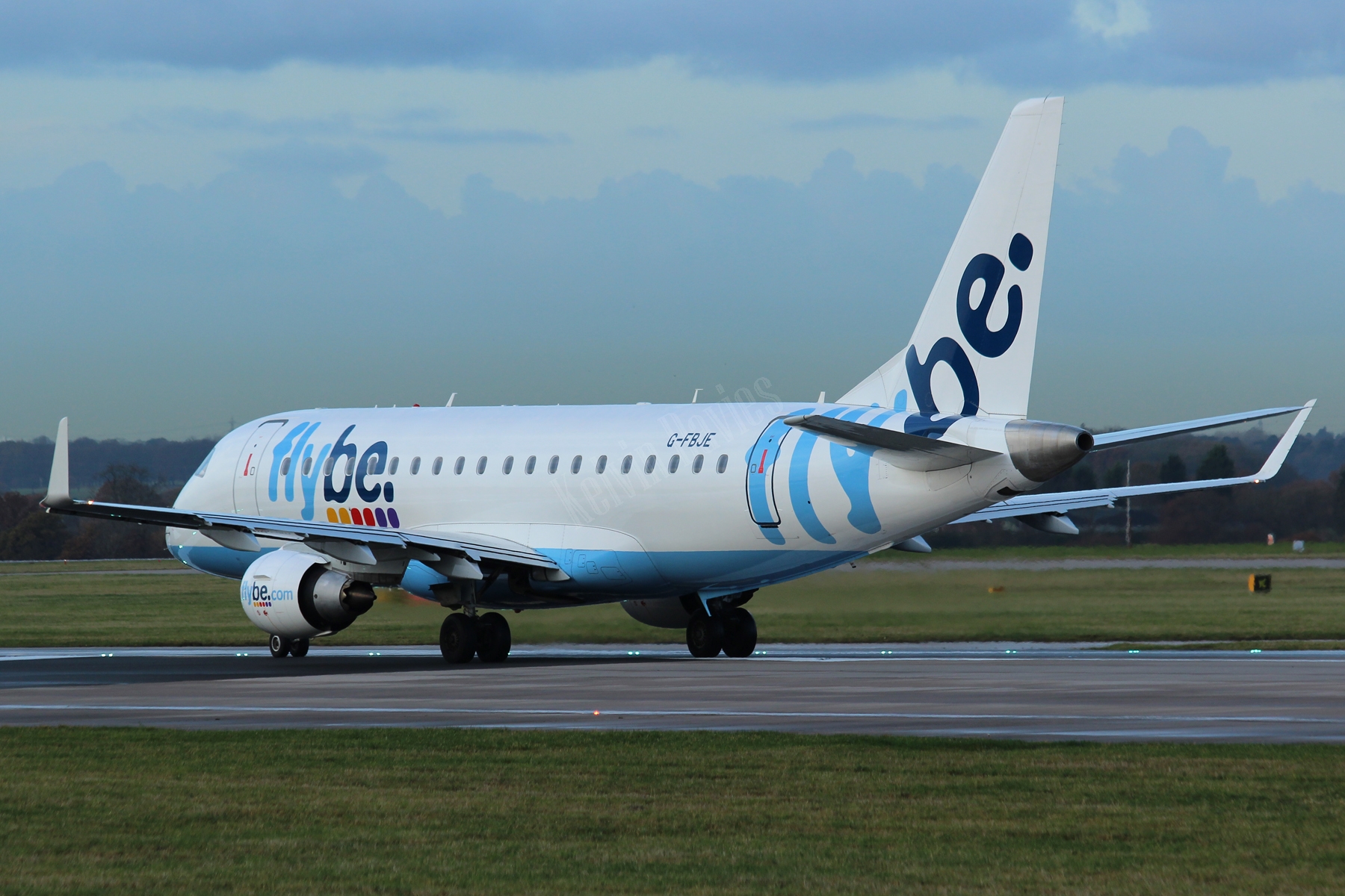 Flybe ERJ170 G-FBJE
