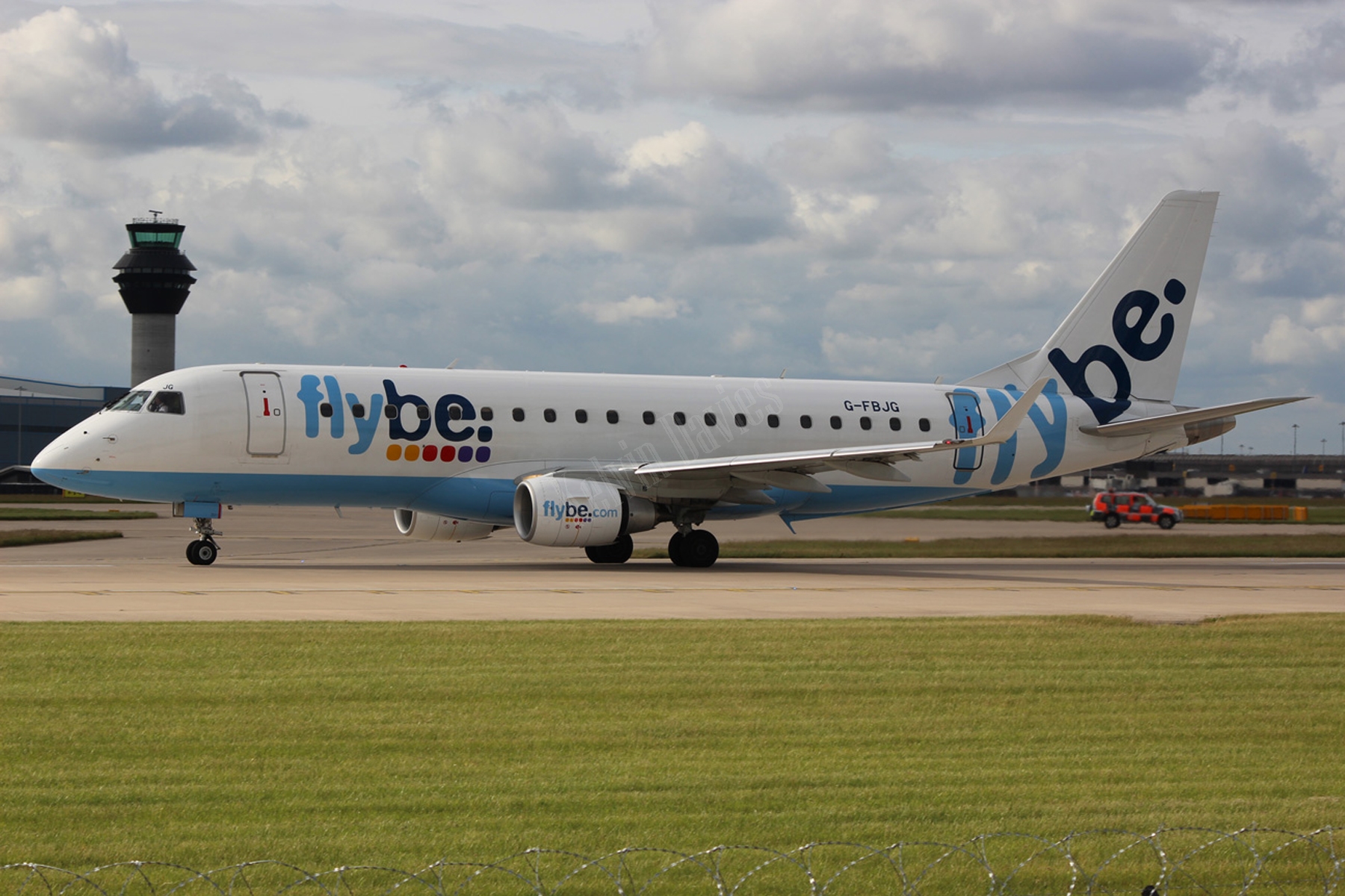 Flybe ERJ170 G-FBJG