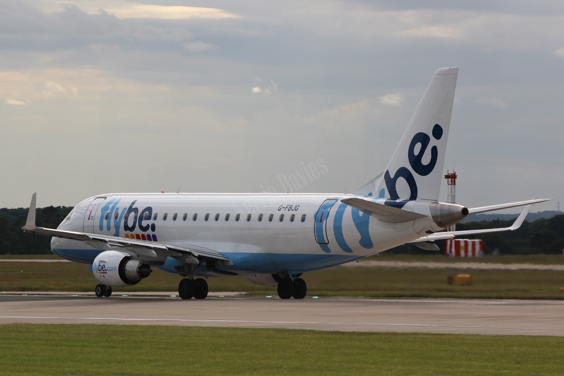 Flybe ERJ170 G-FBJG