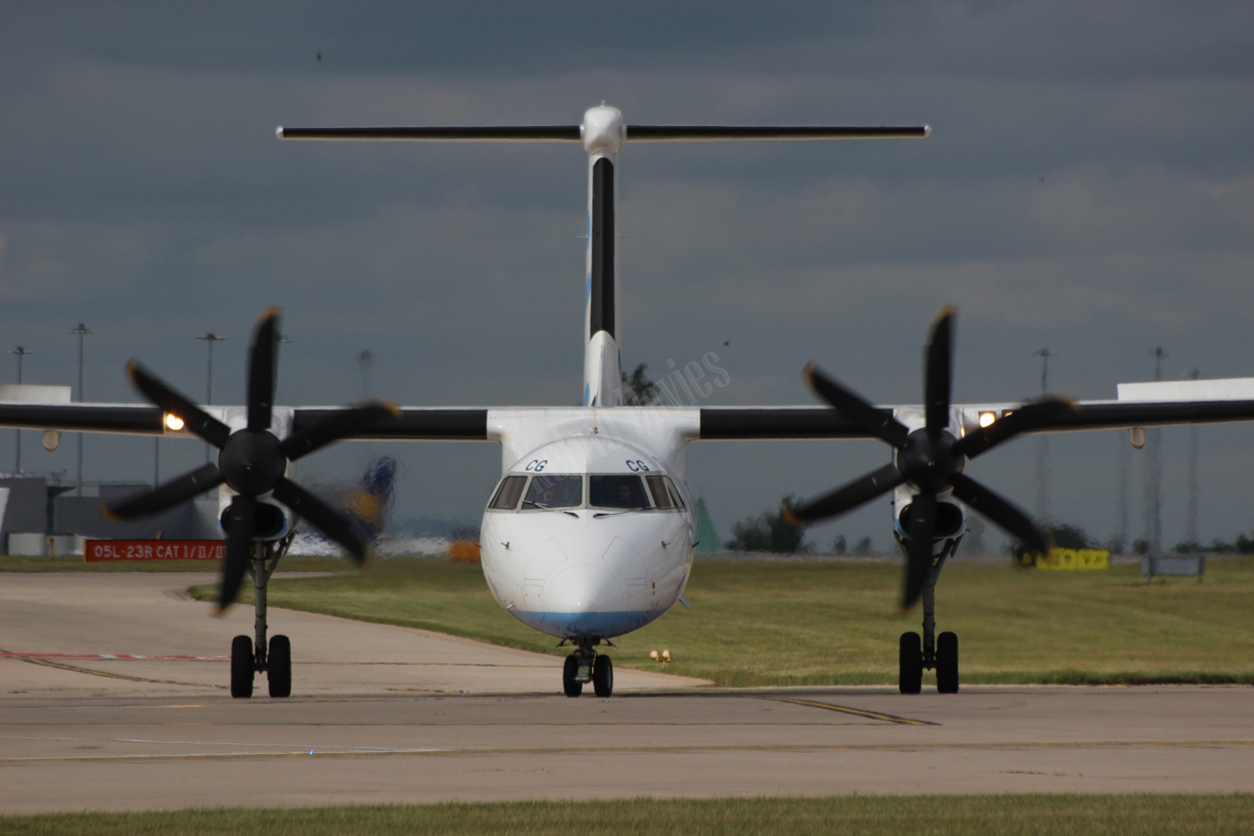 Flybe Dash 8 G-JECG