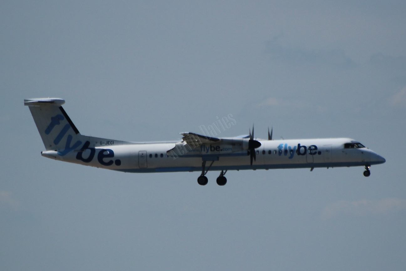 Flybe Dash 8 G-JECI