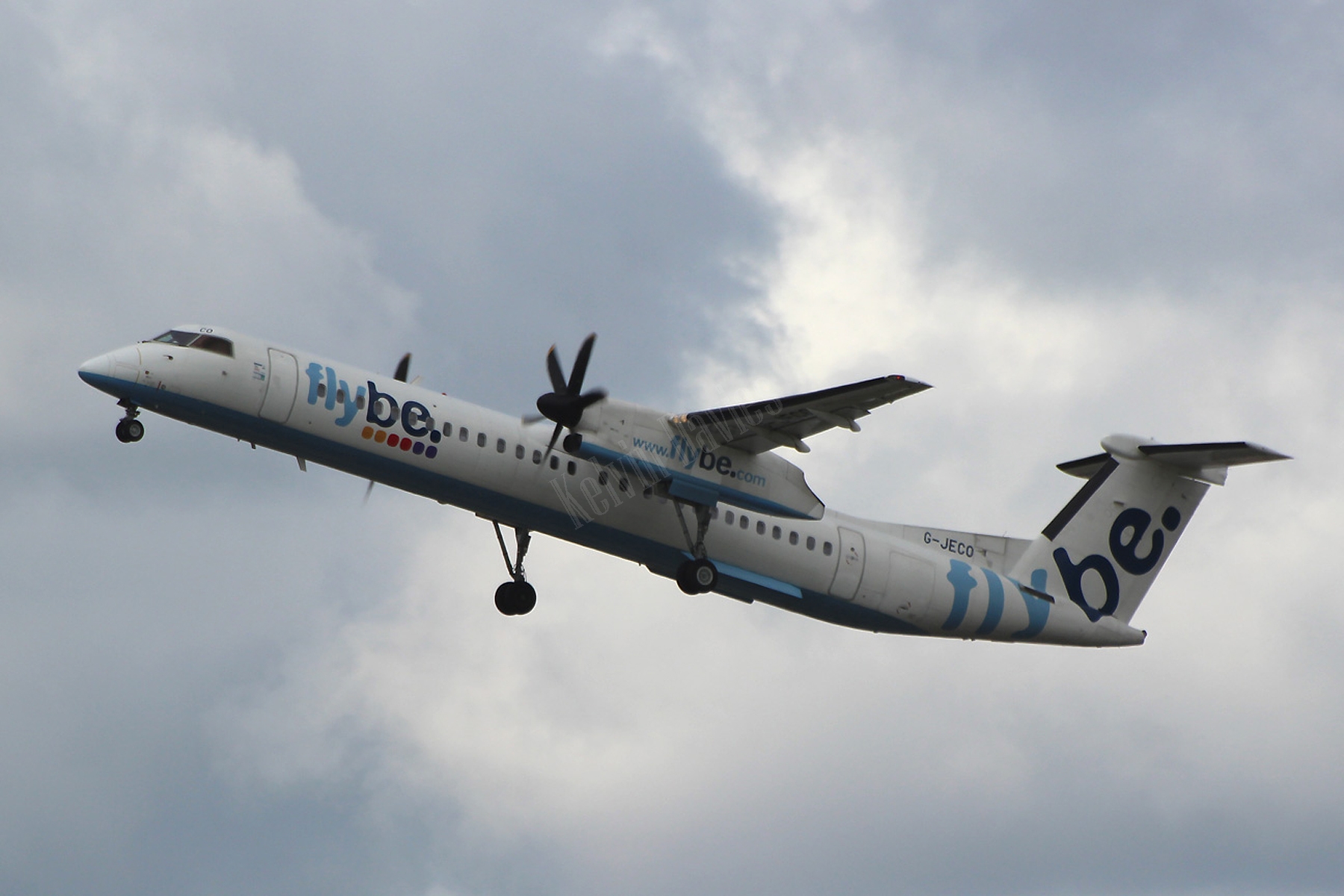 Flybe Dash 8 G-JECO