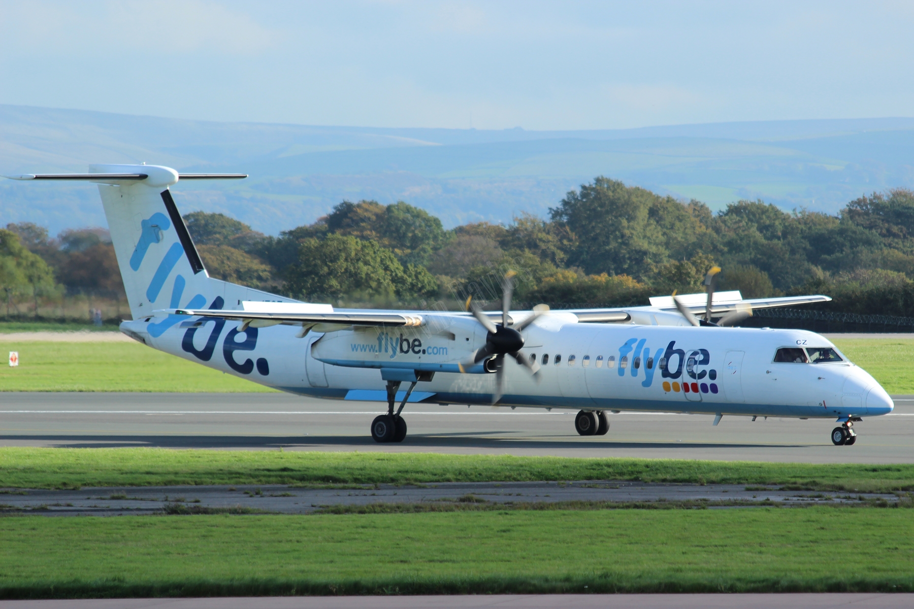 Flybe Dash 8 G-JECZ