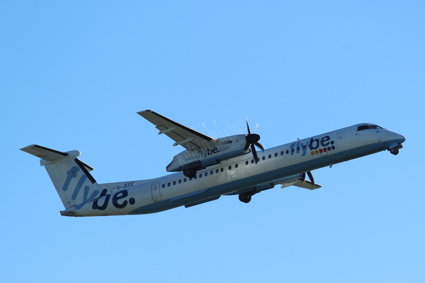 Flybe Dash 8 G-JECZ