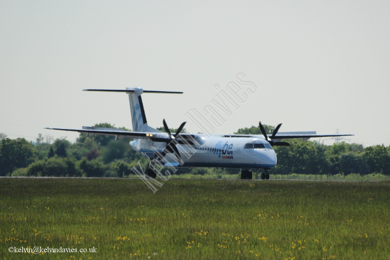 Flybe Dash 8 G-JEDV