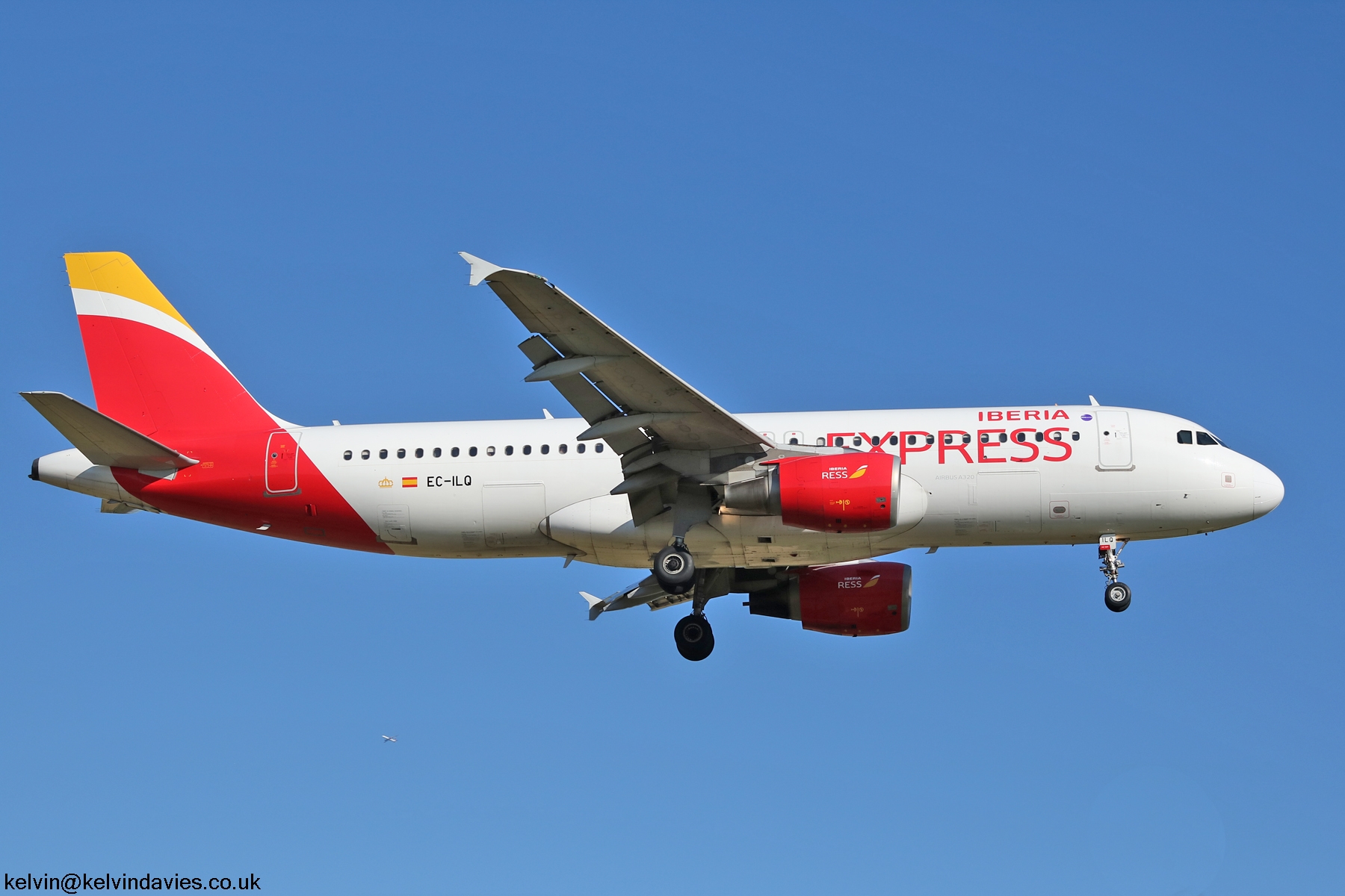 Iberia Express A320 EC-ILQ
